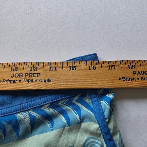 PATAGONIA Vintage Wavefarer Logo Swim Trunks Board Shorts Baggies Waist Size 33 - Picture 6 of 13